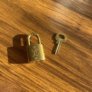 Louis Vuitton Gold Pad Lock and Key - #321
